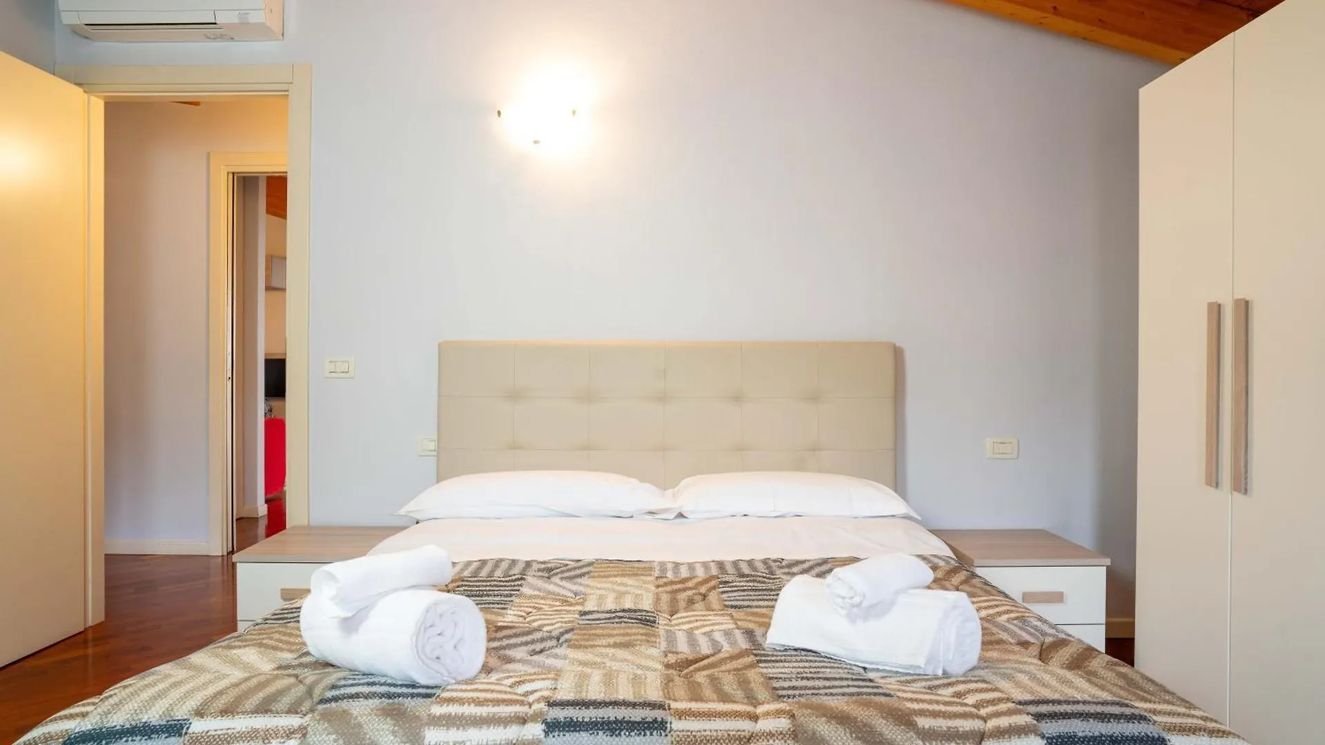 Terrazza Incanto, Con Terrazza E Garage Desenzano del Garda Apartmán